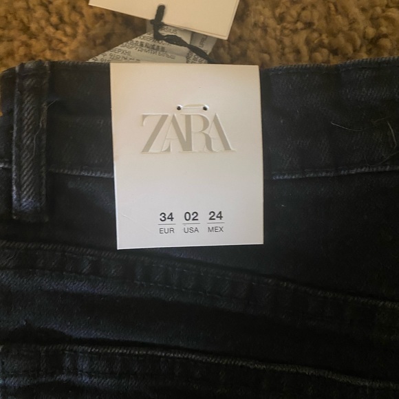 Women’s Black ZARA Jean Shorts Size 2 - Picture 3 of 4